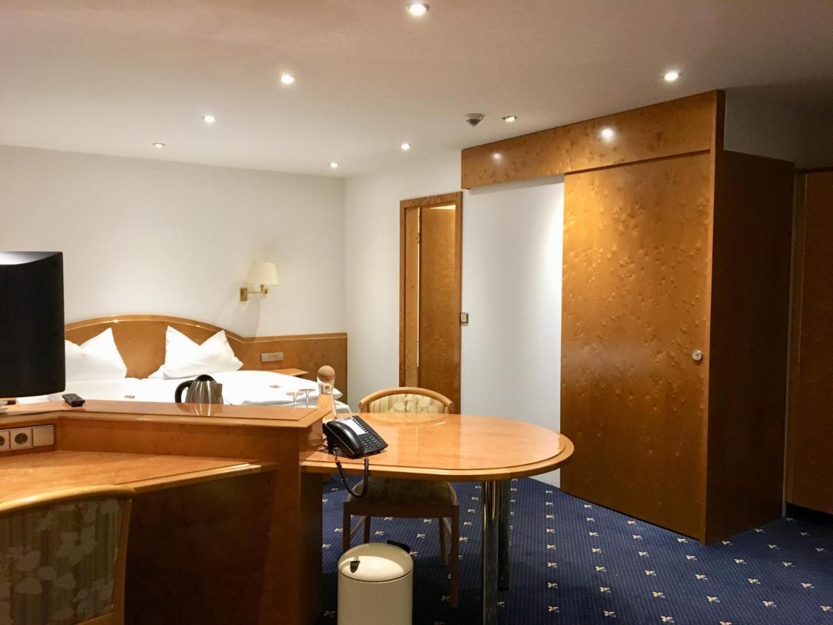 Hotel Engel Ulm Extérieur photo