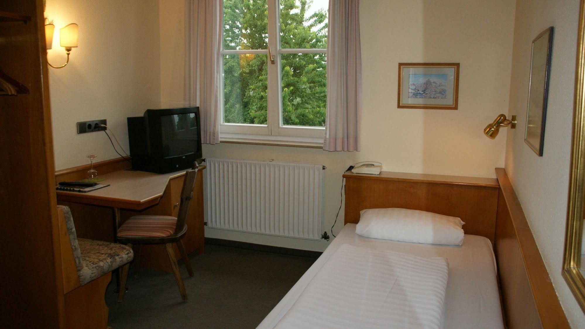 Hotel Engel Ulm Extérieur photo